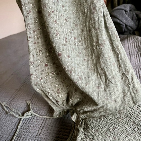 Ivy City Co Basil Dress - Picture 10 of 10